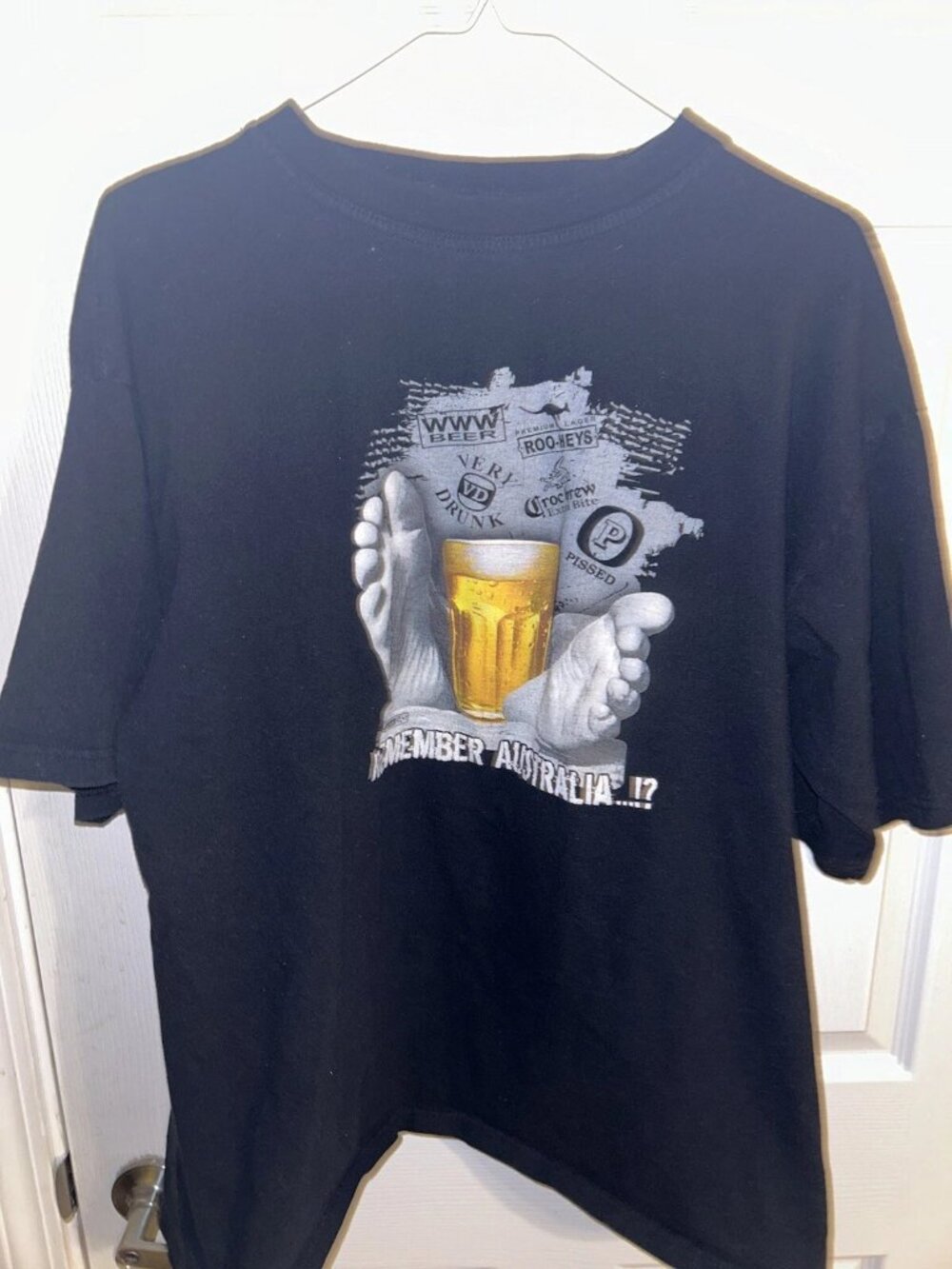 Remember Australia Men's 2XL Beer Graphic Tee